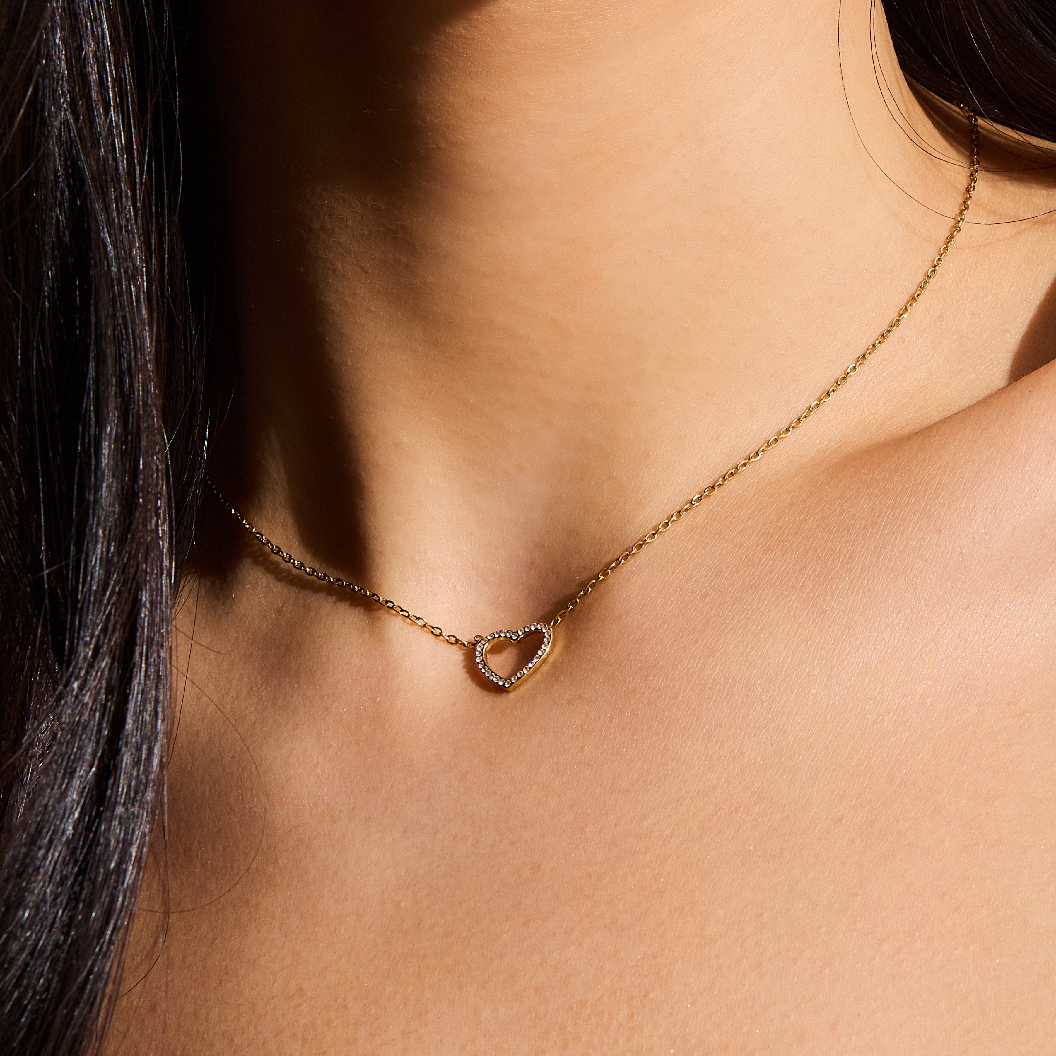 Crystal Heart Outline Necklace - EVRYJEWELS